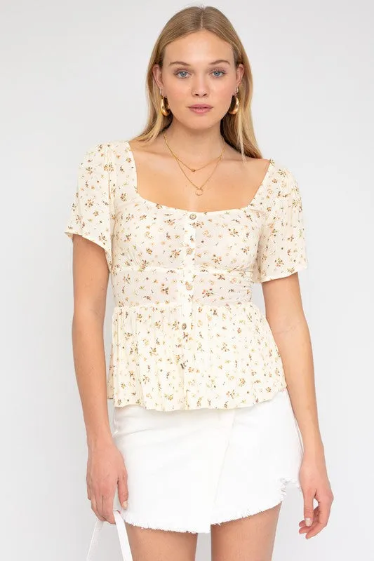 *Online Exclusive* Ditsy Smocked Top (Taupe)