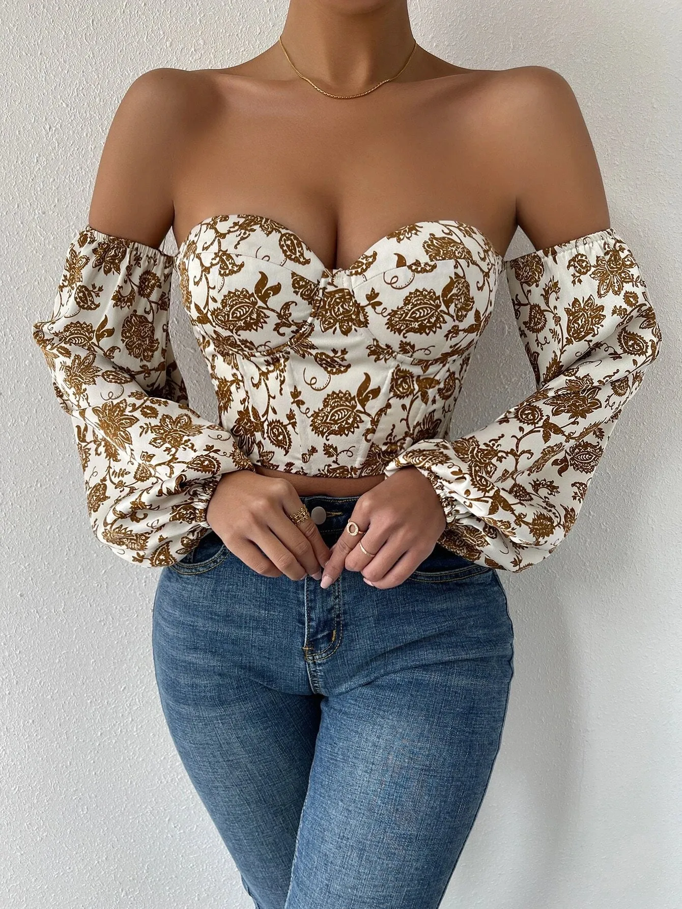 Privé Paisley Print off Shoulder Tie Backless Lantern Sleeve Crop Top